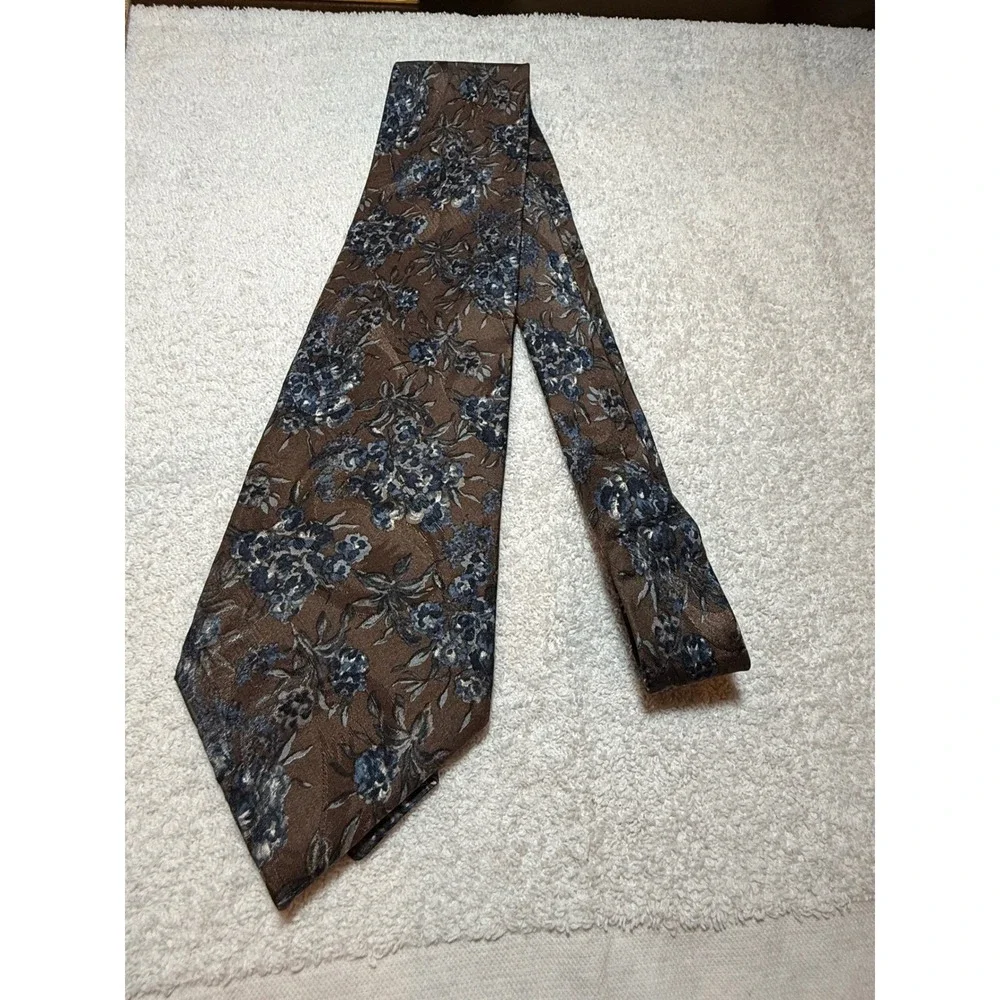 Savile Row Mens Silk Tie Brown Blue Floral Botanical Made in USA WPL 8046 4 Inch